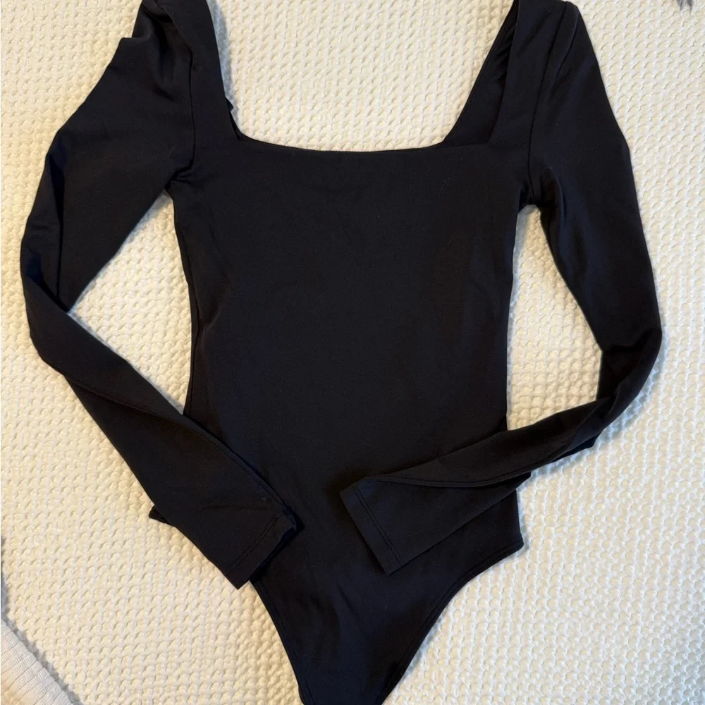 Aritzia Black Long Sleeve Bodysuit - Picture 1 of 2